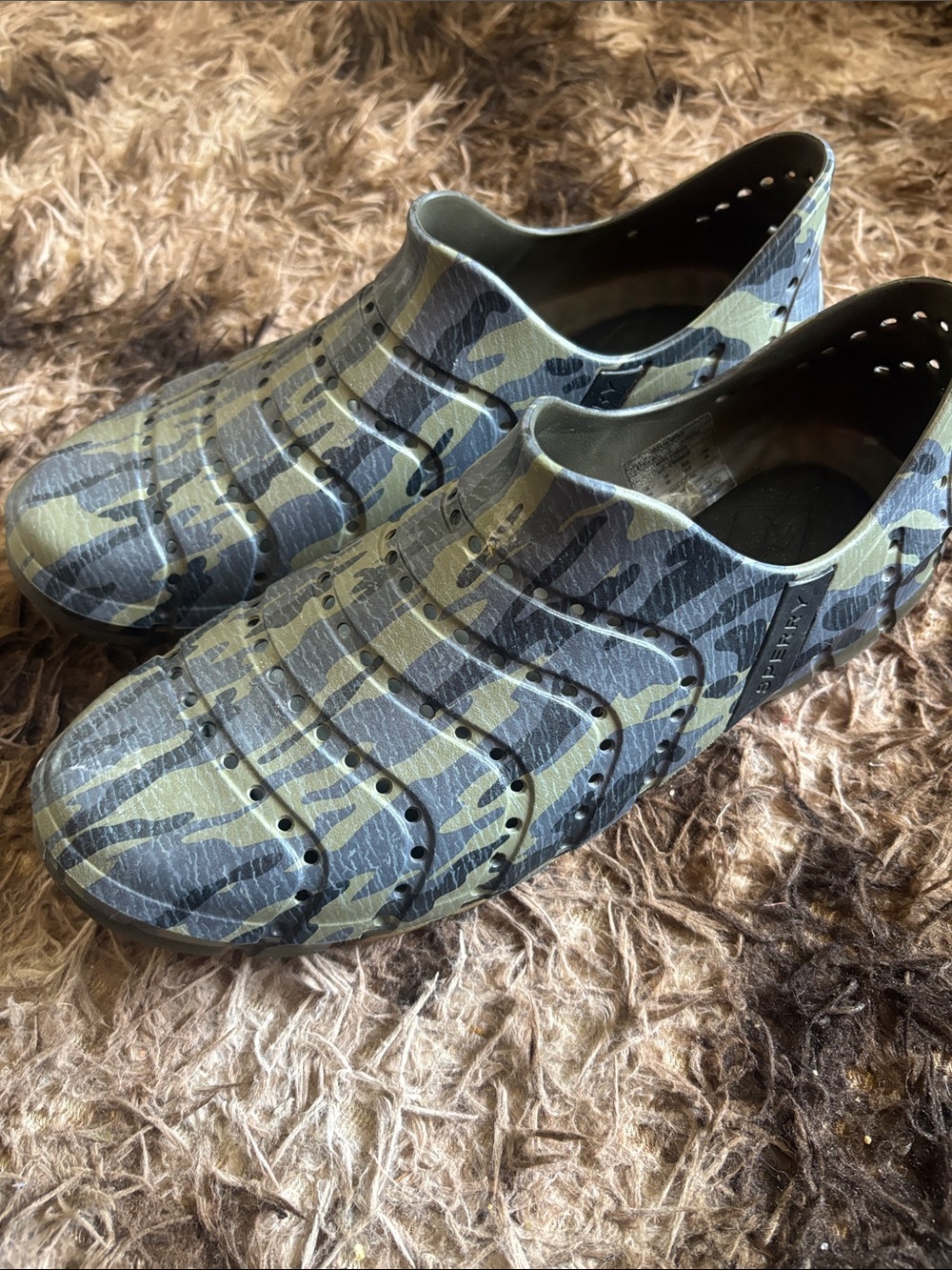Sperry Men's Green and Black Camouflage Slip-On Loafers